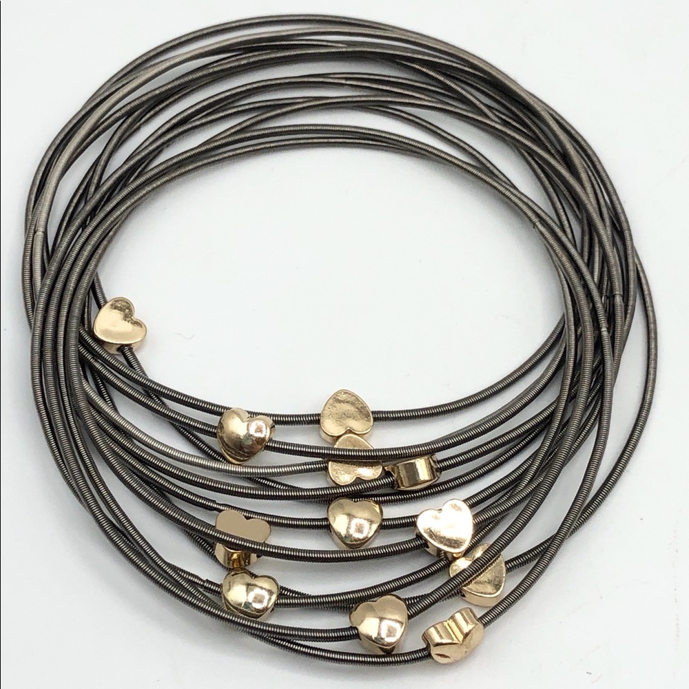 NEW HEMATITE GOLD HEART STUD PIANO WIRE BRACELET